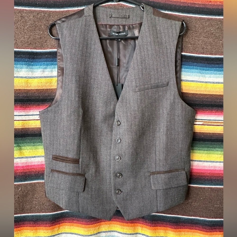 IN ADD MINUS VEST